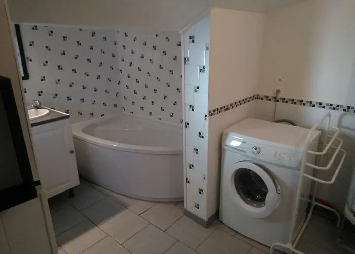 Hébergement de vacances Sur St Pol Sur De 2 à 8 Couchages *